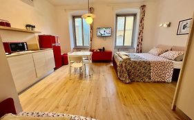 Alla Scalinata del Teatro Rossetti confort suites